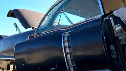 Grunge footage. Outdated car. Scrap cars background. 스톡 동영상 257653235