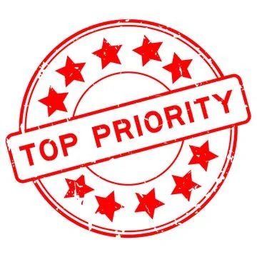 Grunge red top priority word round rubber seal stamp on white background 库存插图