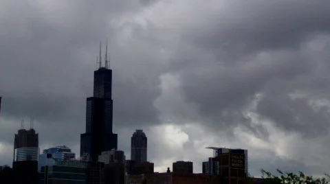 Grungy Sky over Sears Vídeo Stock 101227