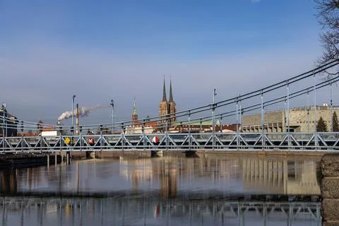 Grunwald Bridge over the Oder River. Wroclaw, Poland Fotos de archivo