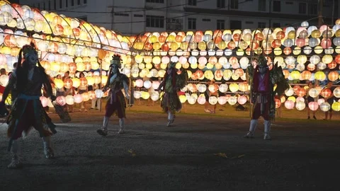 Guan Jiang Shou Generals Perform Beneath Lanterns in Bukit Mertajam Видео 345930036
