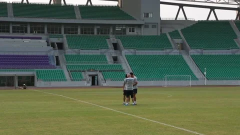 Guangzhou R&amp;F (Rich and Force) Football Club (Guangzhou Fuli Zuqiu Julebu) Stock Footage 203330035