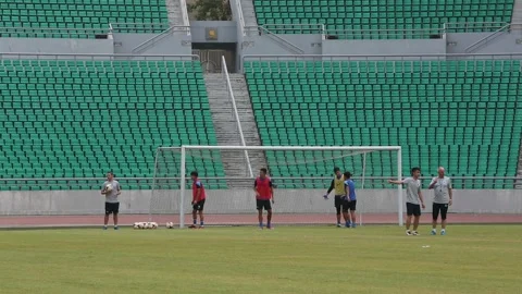Guangzhou R&amp;F (Rich and Force) Football Club (Guangzhou Fuli Zuqiu Julebu) Stock Footage 203335131
