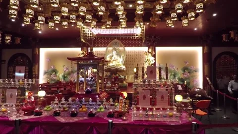 Guanyin Statue, Universal Wisdom Hall, Buddha Tooth Relic Temple, Singapore Stock Footage 329069026