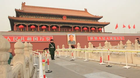 Guard at Forbidden City Video stock 2103318