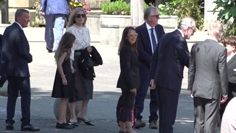 Guests arrive at Buckfast Abbey to pay respects to Ann Widdecombe Stock Footage 342037986