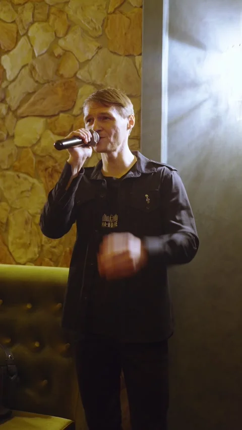 Guests dance and sing at the Ferienpark Hotel. Stock Footage 331652395