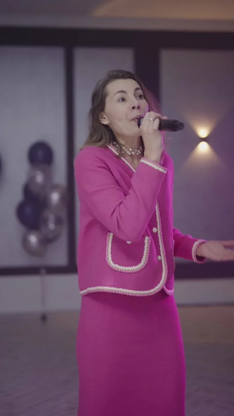 Guests dance and sing at the Ferienpark Hotel. Stock Footage 331655784