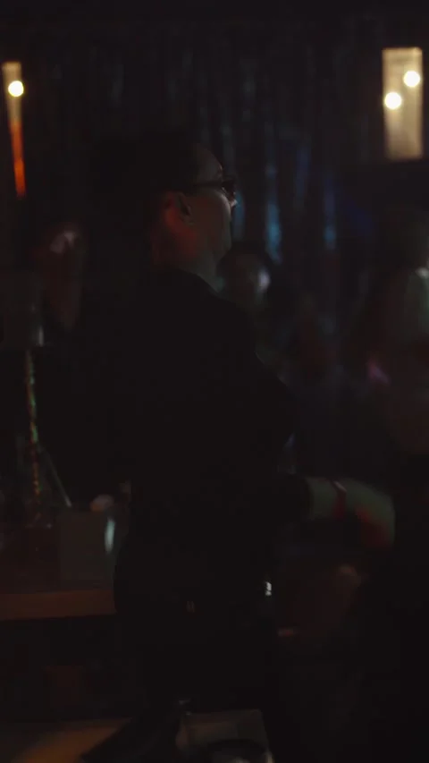 Guests dance and sing at the Ferienpark Hotel. Vidéo 331868643