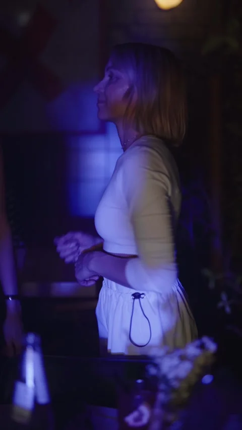 Guests dance and sing at the Ferienpark Hotel. Stock Footage 331869334