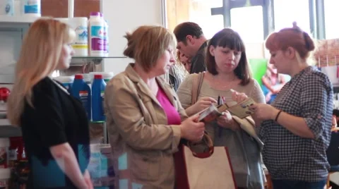 Guests in the exhibition Vídeo Stock 62647927