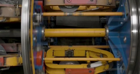 Guide Arms of a Stranding Machine Move in Wire Rope Making Vidéo 340218186