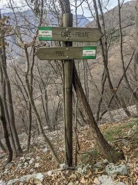 Guidepost along the Path of Stonemasons 库存照片