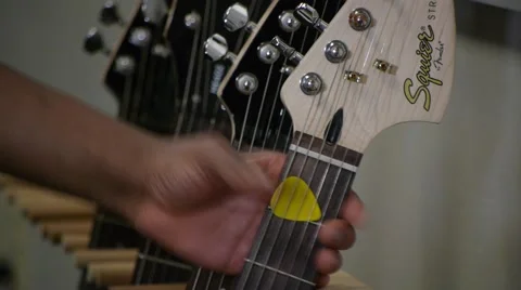 Guitar grab 스톡 동영상 45590798