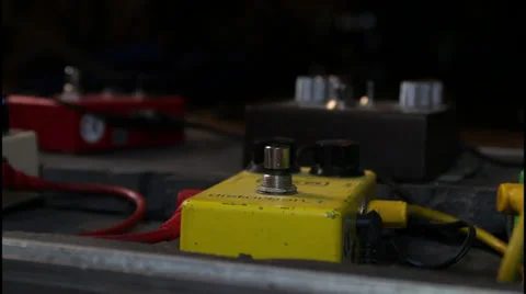 Guitar pedal Vídeos de archivo 37246348