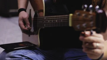 Guitar player Video stock 85525508