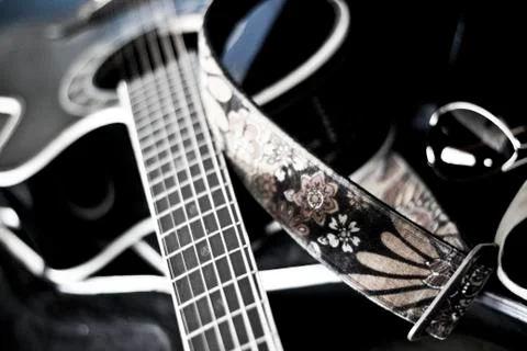 Guitar &amp; Strap 库存照片