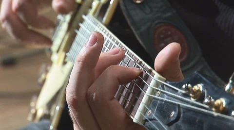 Guitare 12 Video stock 7130465