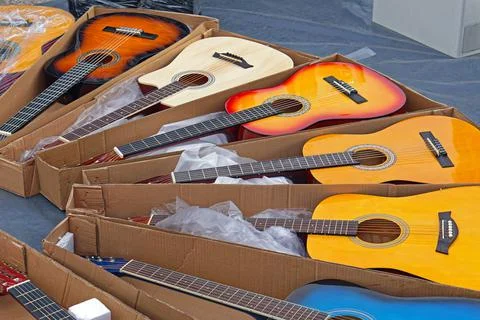 Guitars in boxes Foto stock