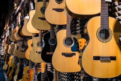Guitars in Shop Foto stock
