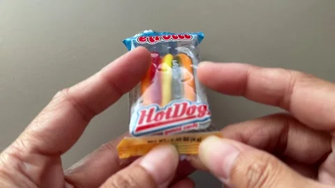 Gummy Hotdog Candy 库存影片 330038838