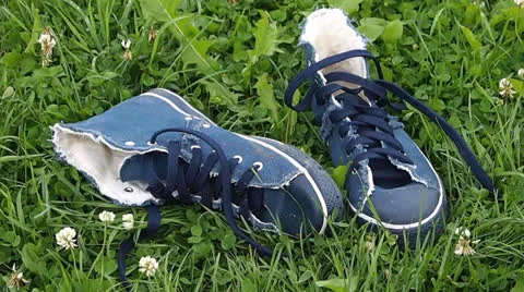 Gumshoes Vídeo Stock 25848384