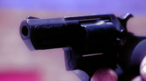 Gun Видео 637927