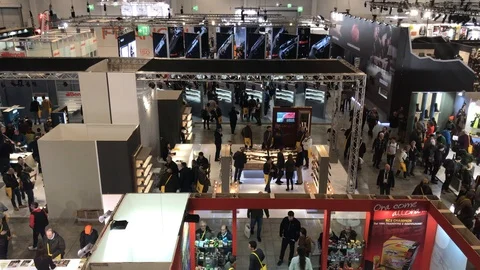 Guns show during Weapon and Security HIT vicenza 2018 Stock-Footage 85886760