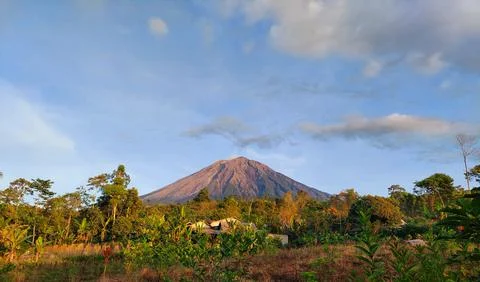 Gunung berapi semeru Stock Photos