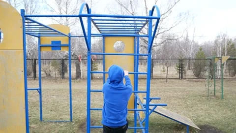 Guy is an athlete. Stock Footage 122381574