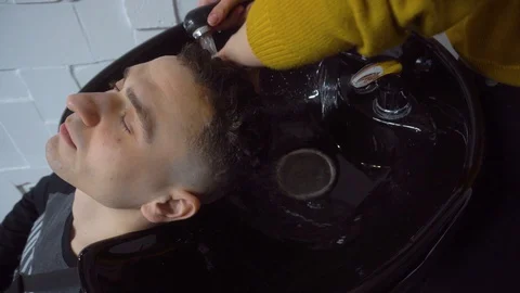 The guy from the barbershop 库存影片 127703842