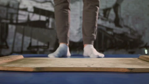 Guy doing hand stand. Stock-Footage 96610177