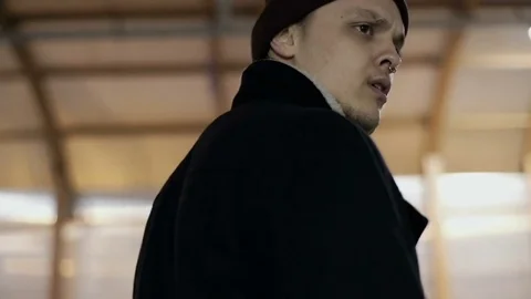 Guy looks around Stock Footage 80481142