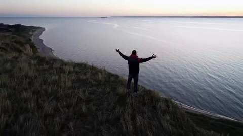 Guy on mountain Stock Footage 95761802