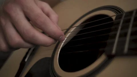 The guy plays the guitar 库存影片 240133822