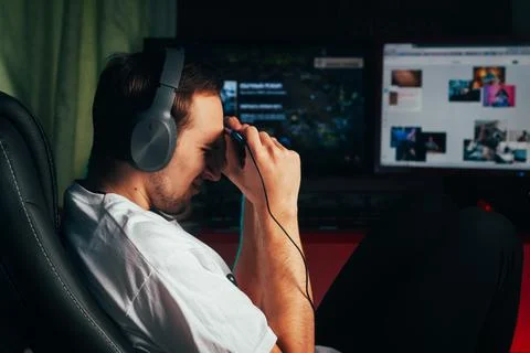 The guy plays mobile games, lost the game on the phone Stock Photos