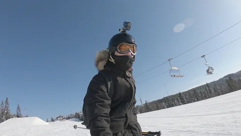 Guy recording himself with the camera while skiing Video stock 114227116