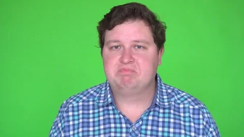 The guy shaking head on green screen. No sign. Say no Vídeos de archivo 83600760