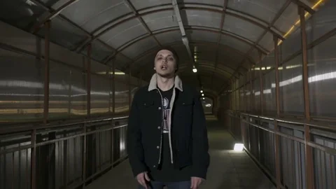 Guy sings and gesticulates Stock Footage 80466083