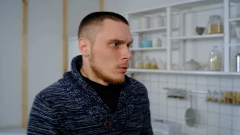 Guy threw salad in the face Stockbeeldmateriaal 127286766