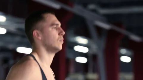 Guy on the treadmill Stockbeeldmateriaal 76459324