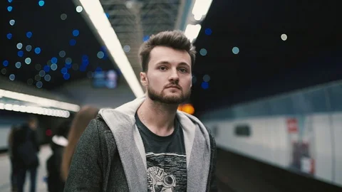 Guy waiting for the train2 스톡 동영상 128917493