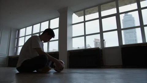 The guy's tired at training. Видео 126975763