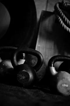 Gym Equipment with a dramatic light Foto stock