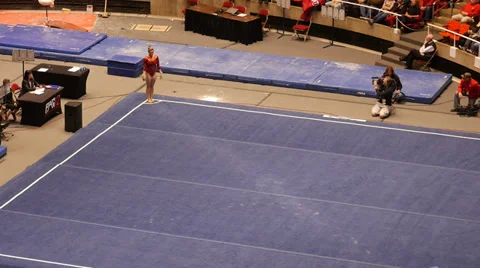 Gymnastic floor flipping 動画素材 36255729
