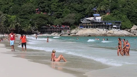 Haad Rin beach before the full moon party.  Koh Phangan, Thailand Stock Footage 73127471