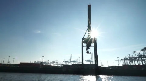 Habor cranes Видео 43869719