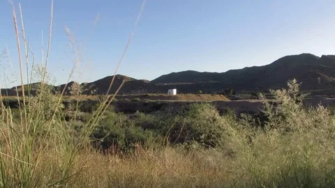 Hackberry AZ Mojave Desert Landscape off of Route 66 Highway  스톡 동영상 80106059