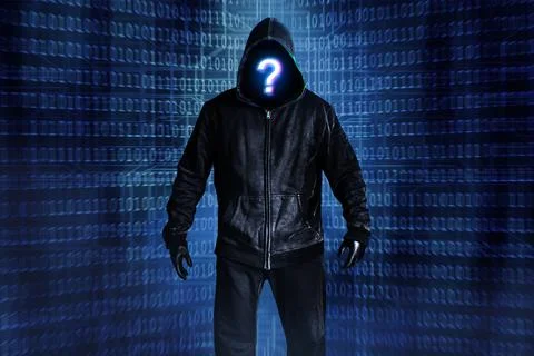 Hacker person in black hood on binary code backdrop. Foto stock