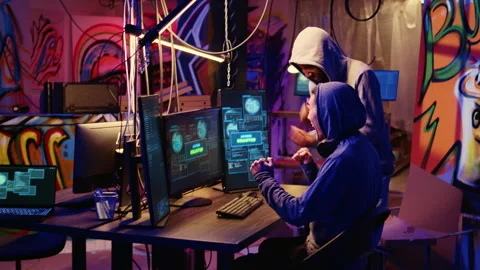 Hackers successfully cracking software 스톡 동영상 256112957
